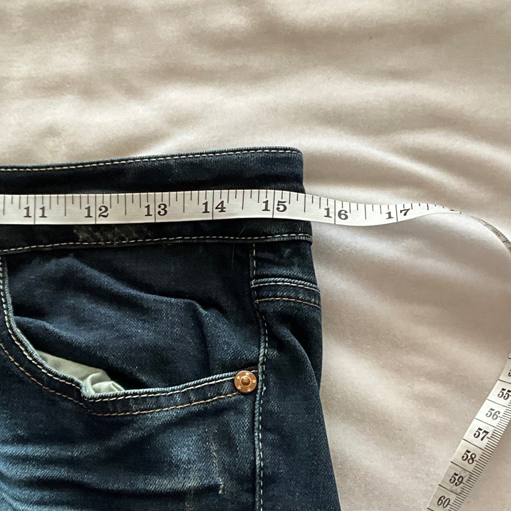 YMI Distressed Jeans size 9 - Picture 11 of 15